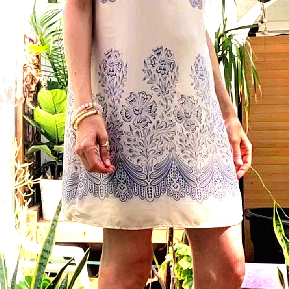 Sun Dress - Loose Fit - Picture 3 of 4